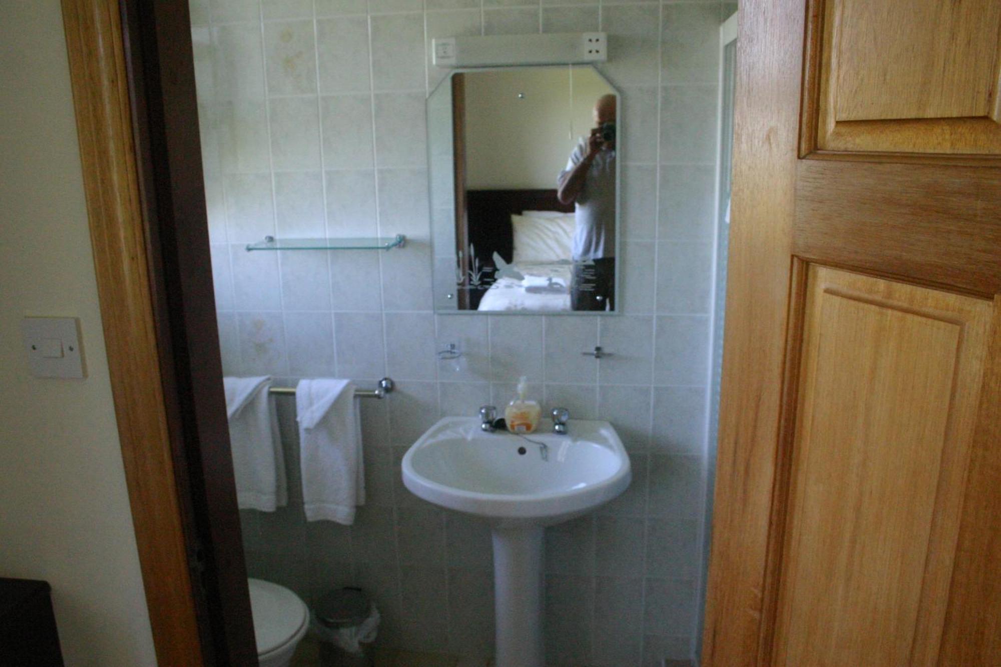 Portarra Lodge Guesthouse Moycullen Extérieur photo
